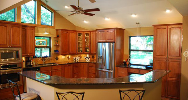 Three Tips to Choose the Right Kitchen Cabinets During Your Remodel