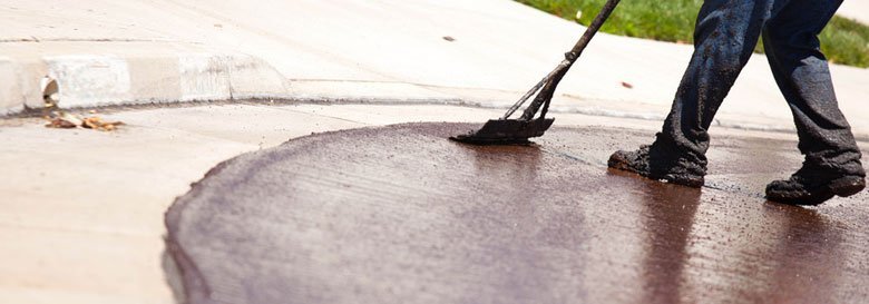 How Long Does Driveway Sealcoating in Toledo, OH Last?