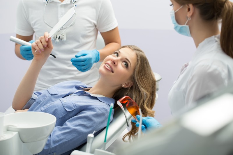 3 Reasons Why You Should See a Cosmetic Dentist in Elk Grove Village Now