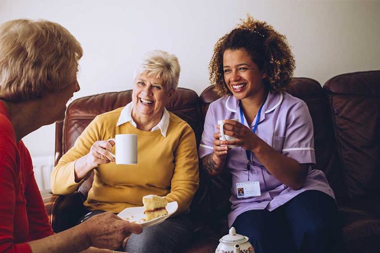 The Importance of a Home-Like Setting in Memory Care Assisted Living in Springfield, OR