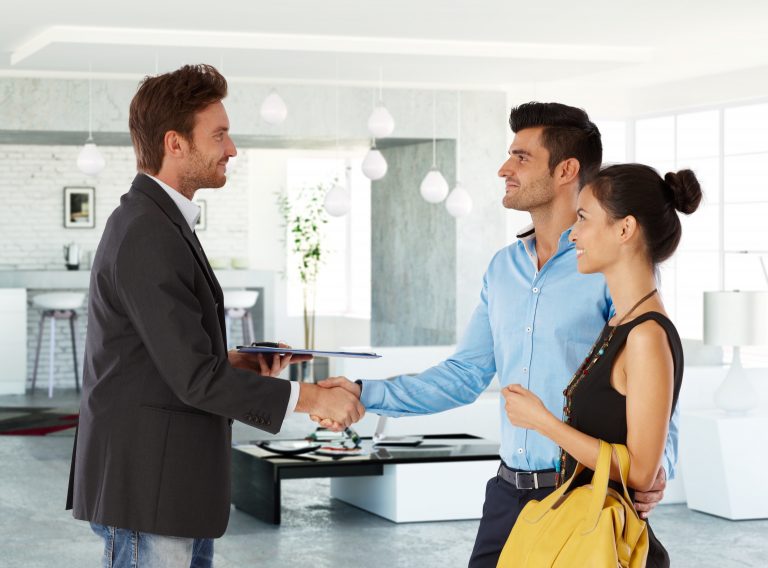 Exploring the Appeal of Condos in Hollywood, FL: A Booming Market for Buyers and Investors