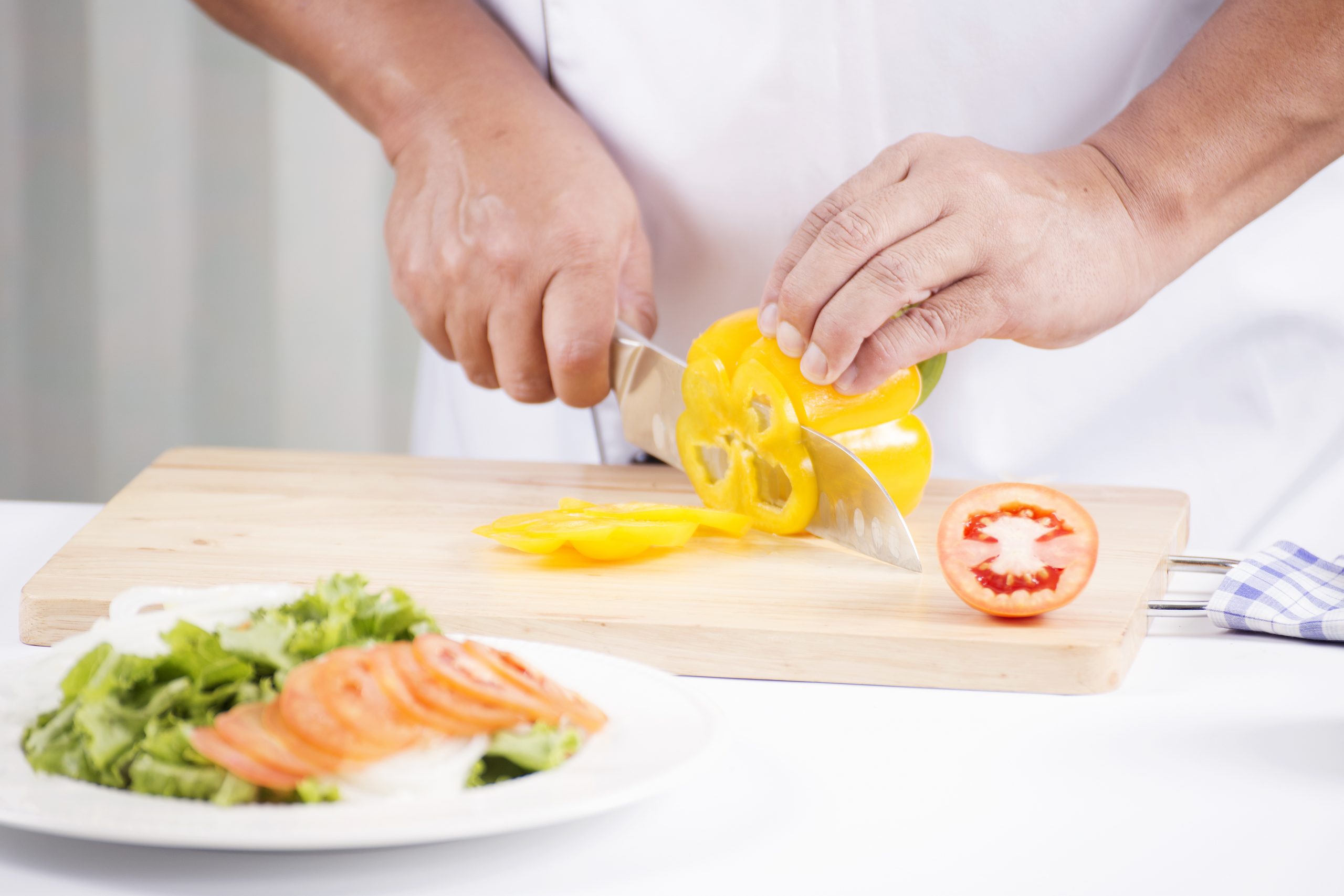 Advantages of Hiring a Chef to Prepare Meals for Your Arizona Home