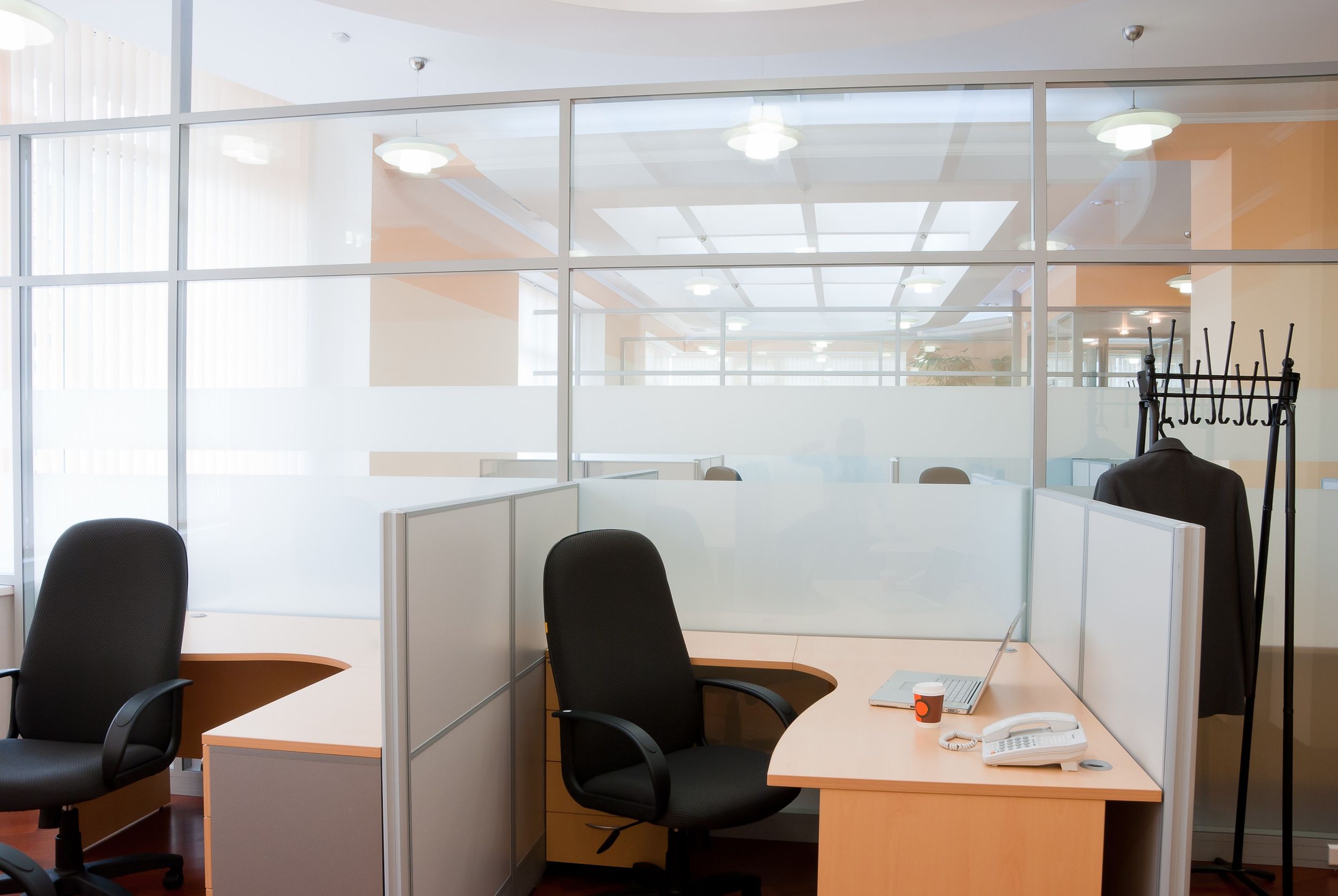 Hiring Professional Builders to Create a Glass Partition Office in VA