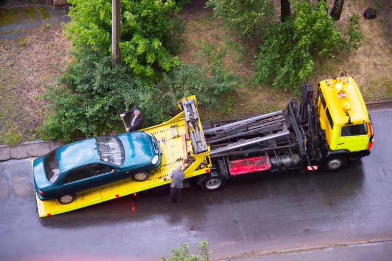 From Roadside Breakdowns To Accident Recoveries: All You Need To Know About Vehicle Towing in Fredericton