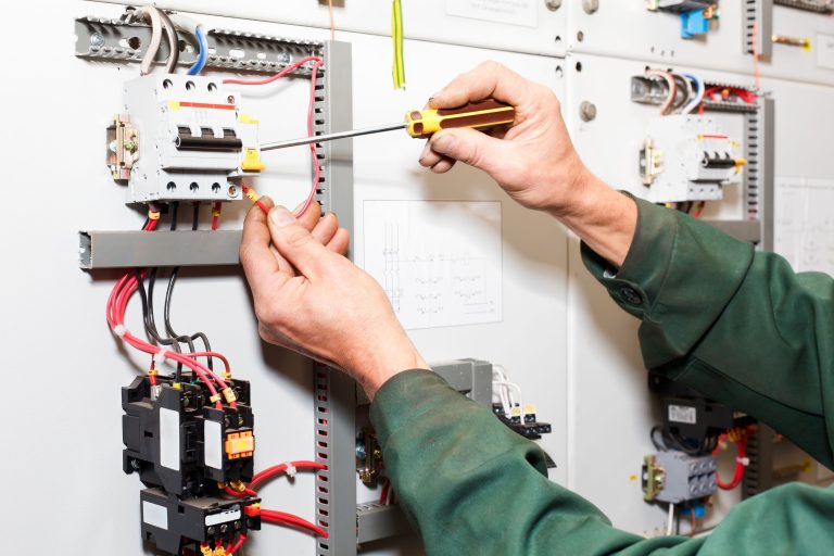 Indications the Services of a Residential Electrician in Temecula, CA are Needed