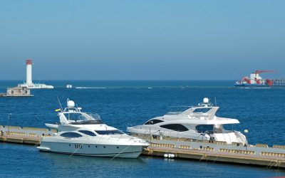 Make Family Vacations Memorable With Charter Yacht Rentals in Miami, FL Experiences